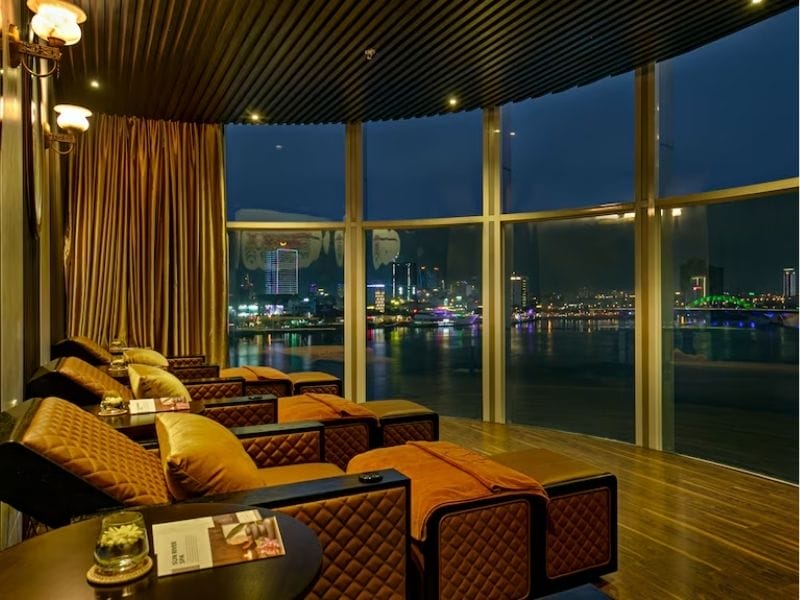 khách sạn đường Bạch Đằng Đà Nẵng giá rẻ