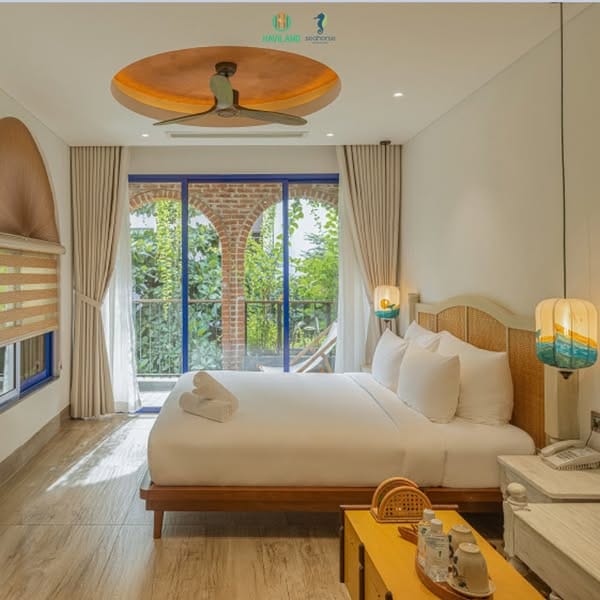 Khách sạn gần làng Bích Họa Đà Nẵng