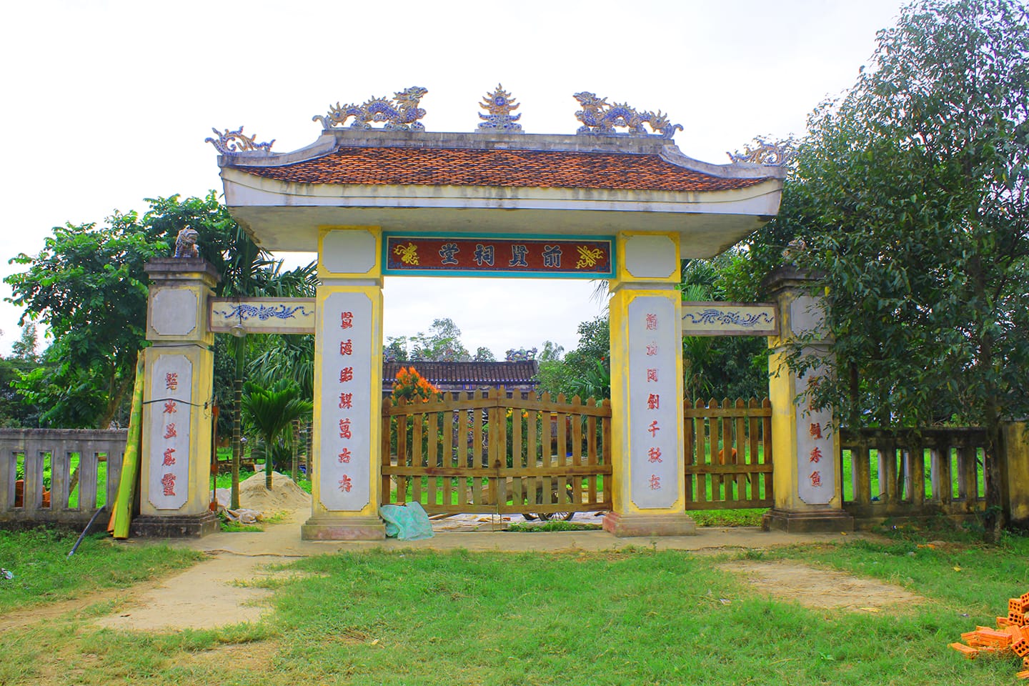 Tổng quan về di tích nhà thờ phái chư tộc Quá Giáng