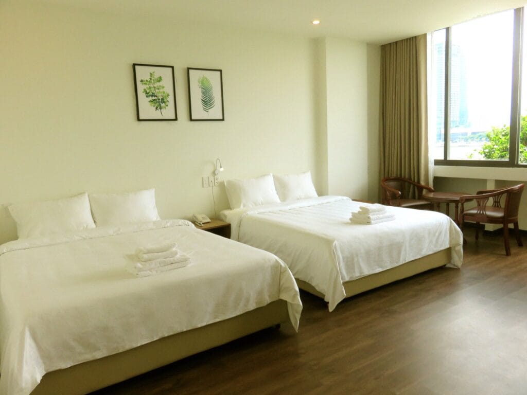 khách sạn gần cảng sông Hàn Đà Nẵng