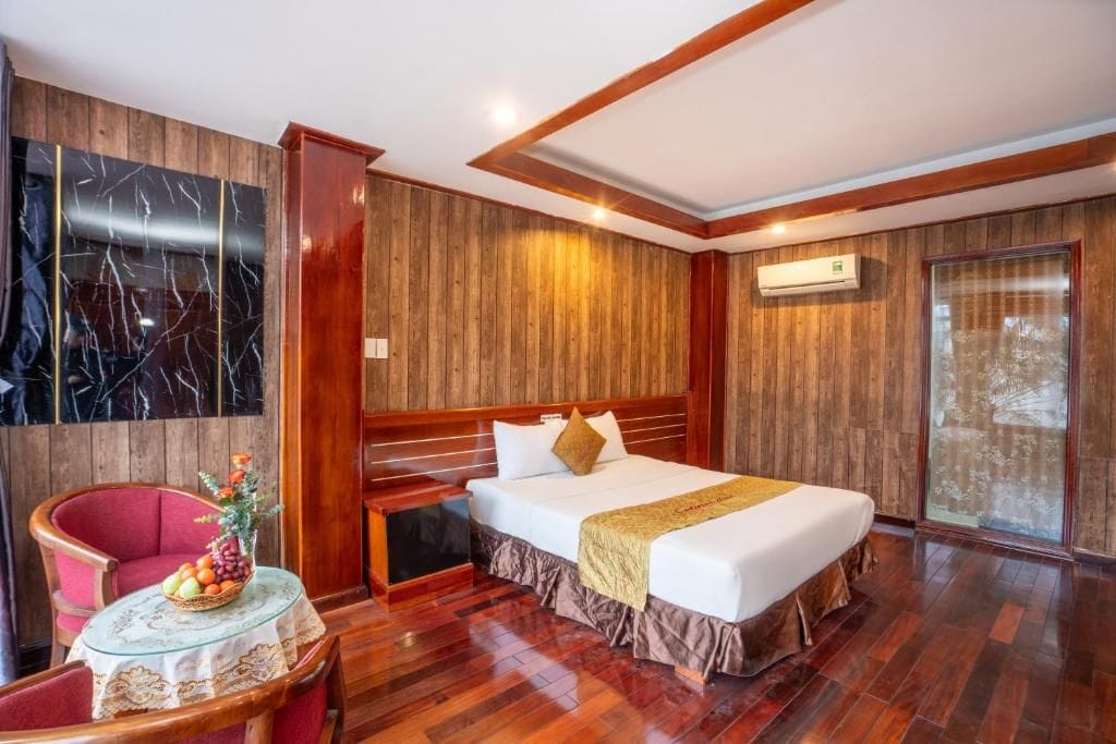 Khách sạn Catinal