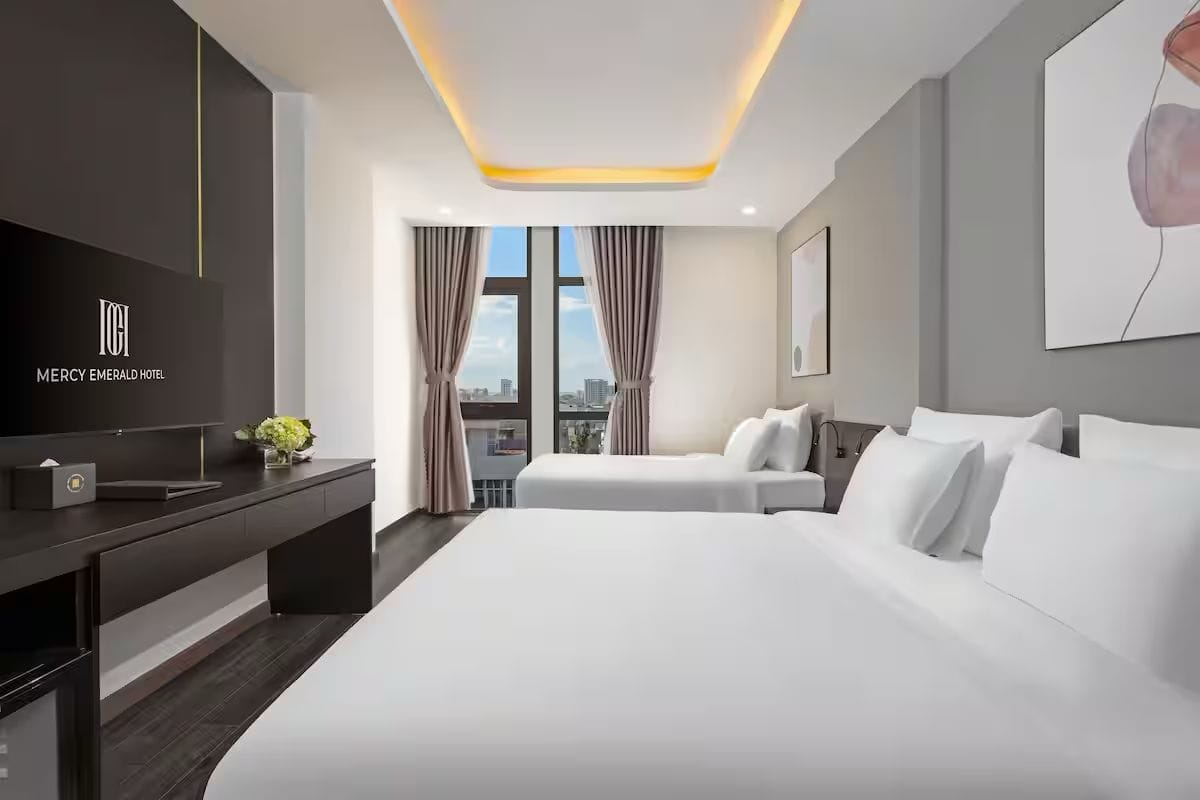 Mercy Emerald Hotel