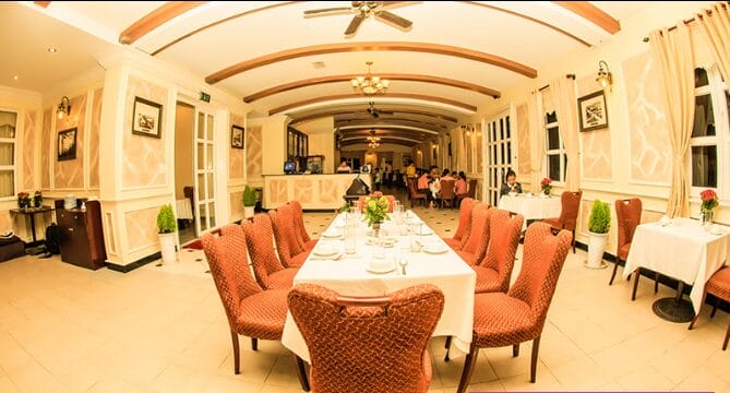 Đi Bà Nà Hills ăn gì