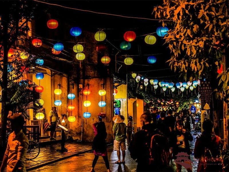 hoạt động trên sông nước ở Hội An