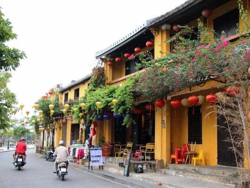 Tham quan di tích Hội An