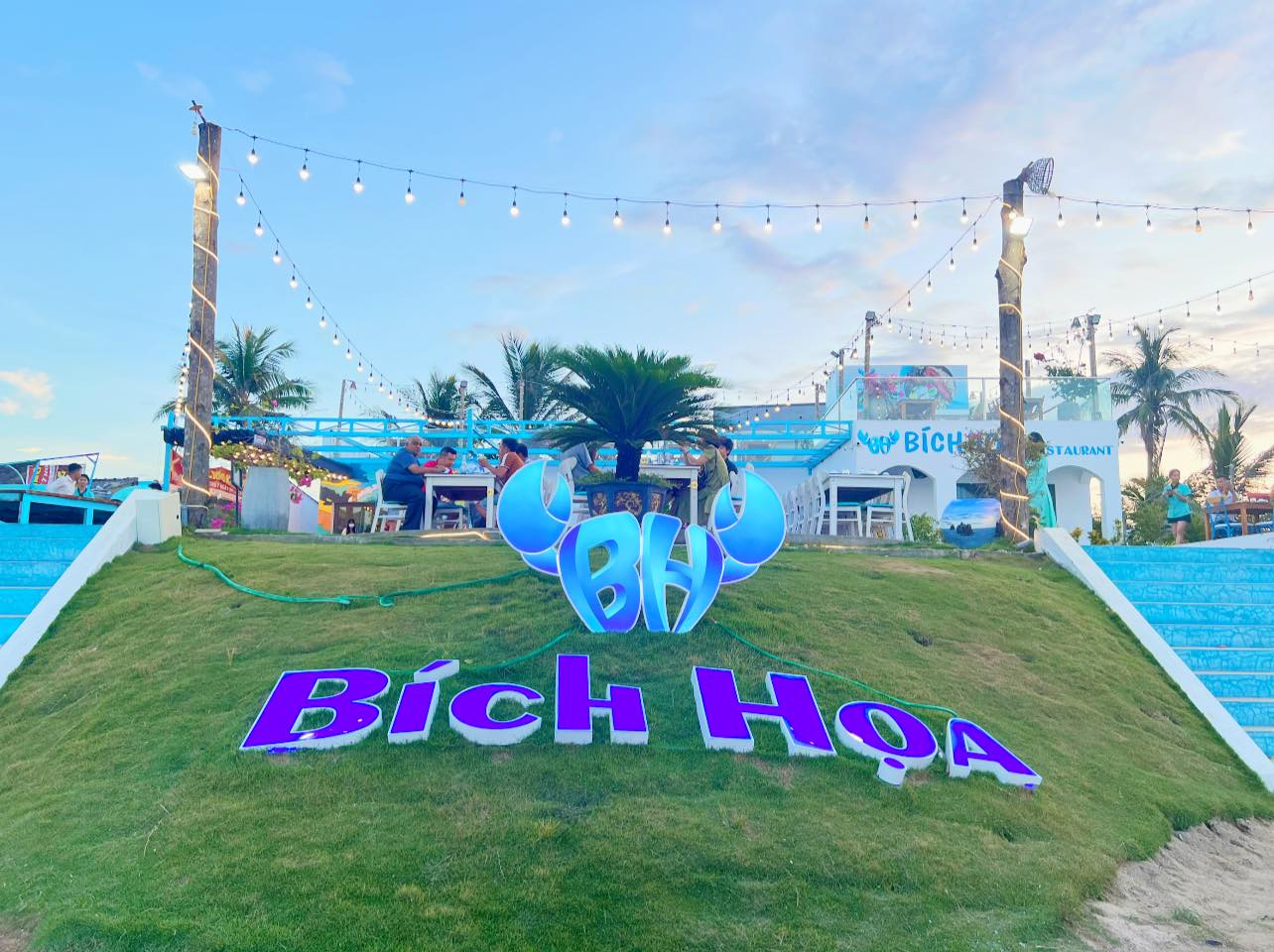 Bích Họa Restaurant