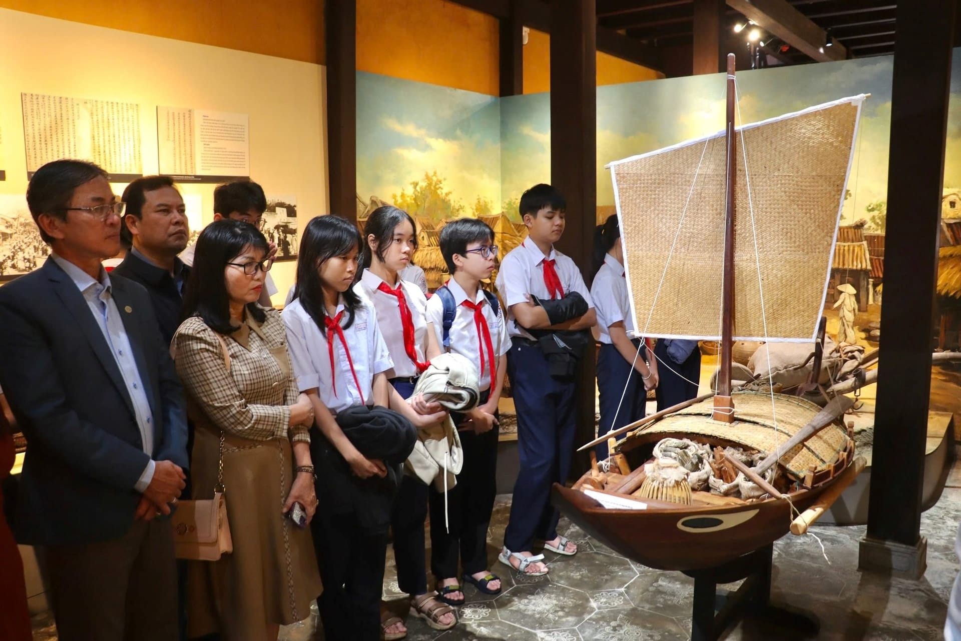 Tham quan Bảo Tàng Hội An