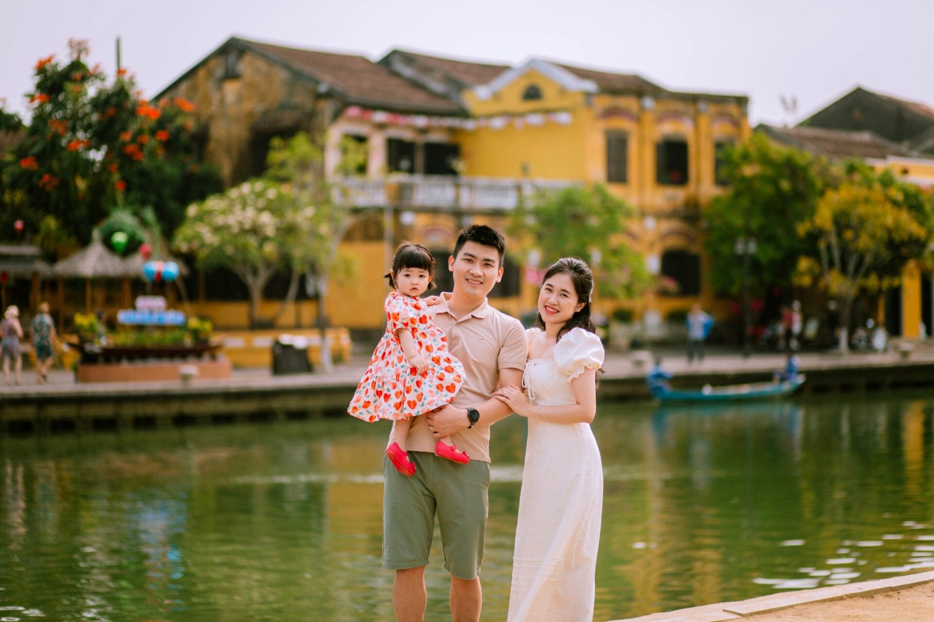 Hoạt động cho bé ở Phố cổ dạo phố cùng gia đình