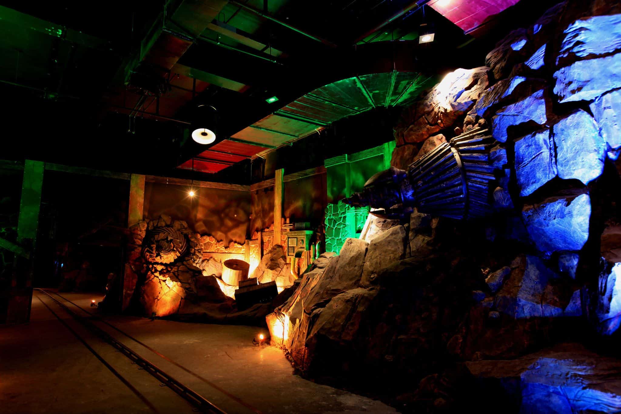 Cuộc du hành vào lòng đất 