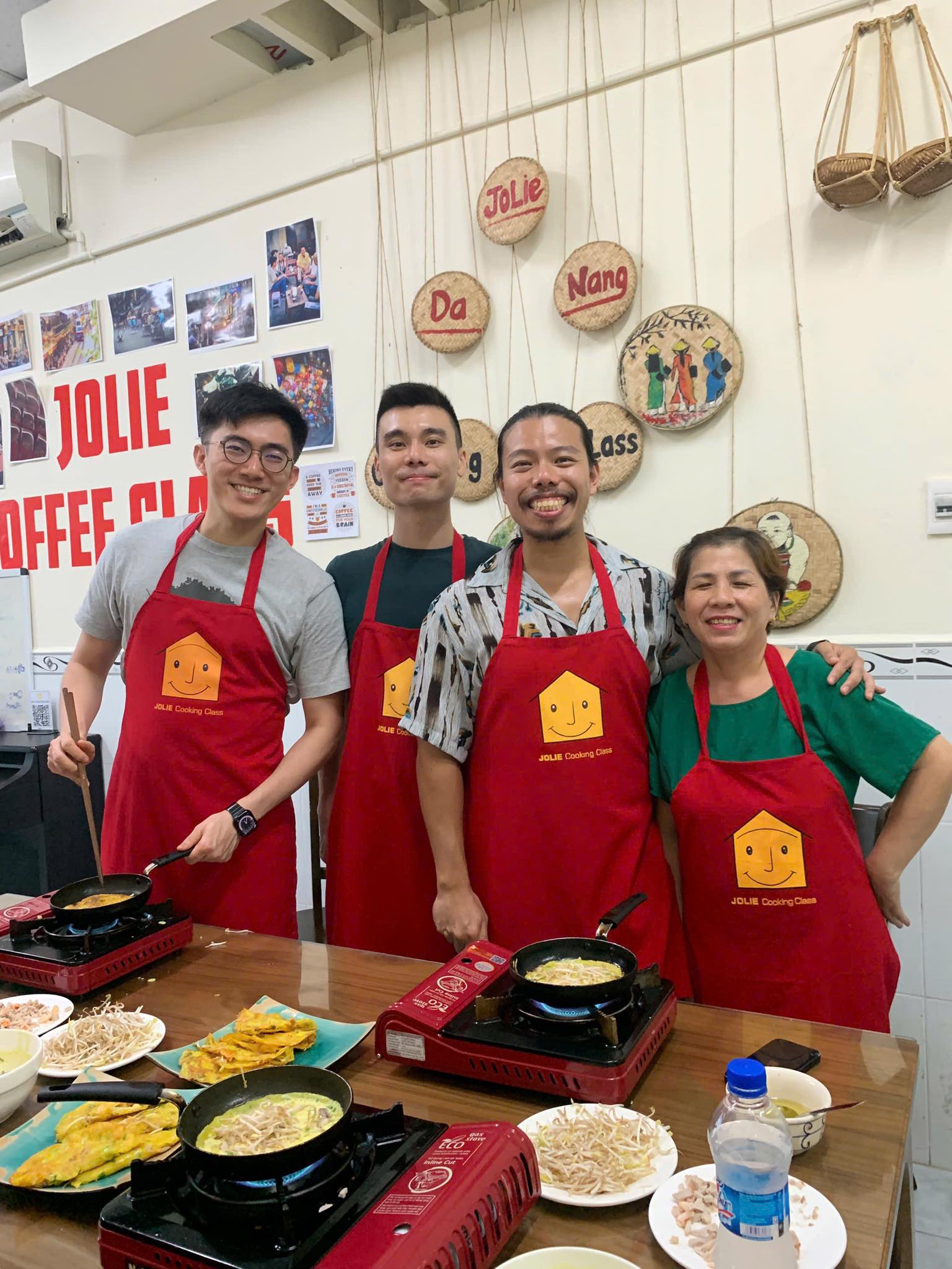 lớp học nấu ăn địa phương