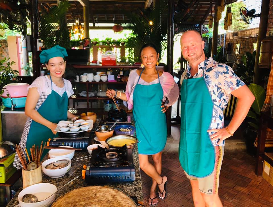 lớp học nấu ăn địa phương