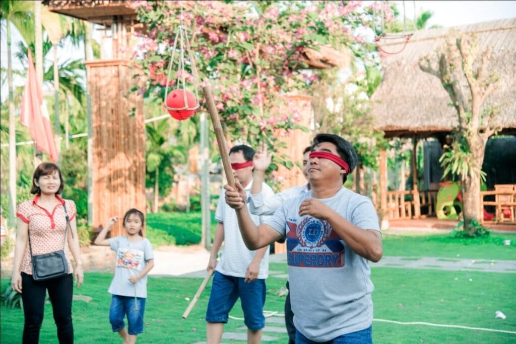 Review Tour Trải Nghiệm Hội An: Có Gì Hấp Dẫn Mà Du Khách Mê Mẩn?