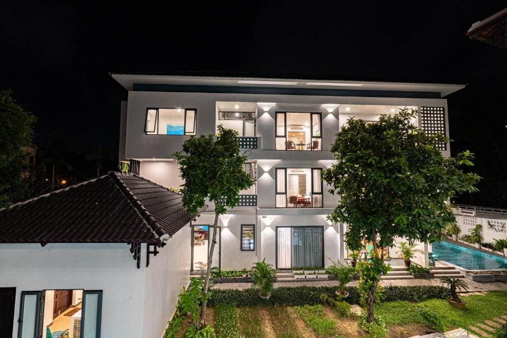 VILLA CHO NHÓM ĐÔNG NGƯỜI Ở HỘI AN