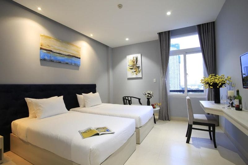 khách sạn gần bờ biển Đà Nẵng