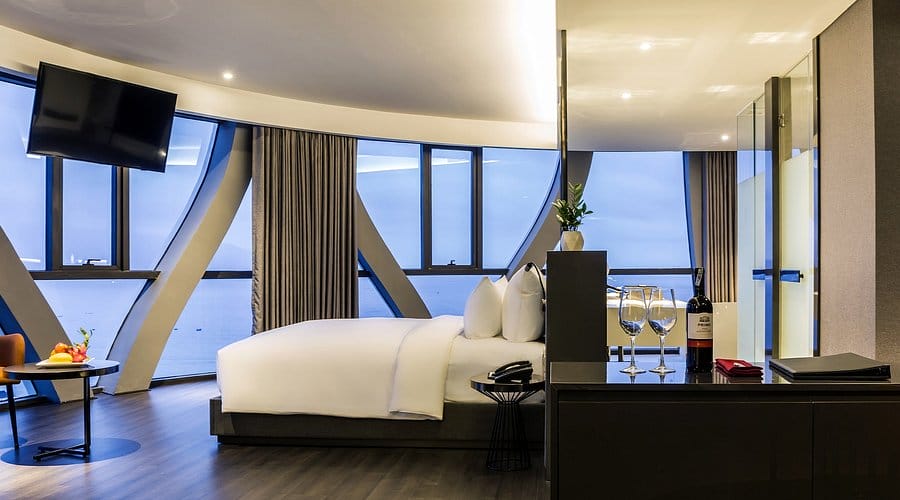 khách sạn gần bờ biển Đà Nẵng